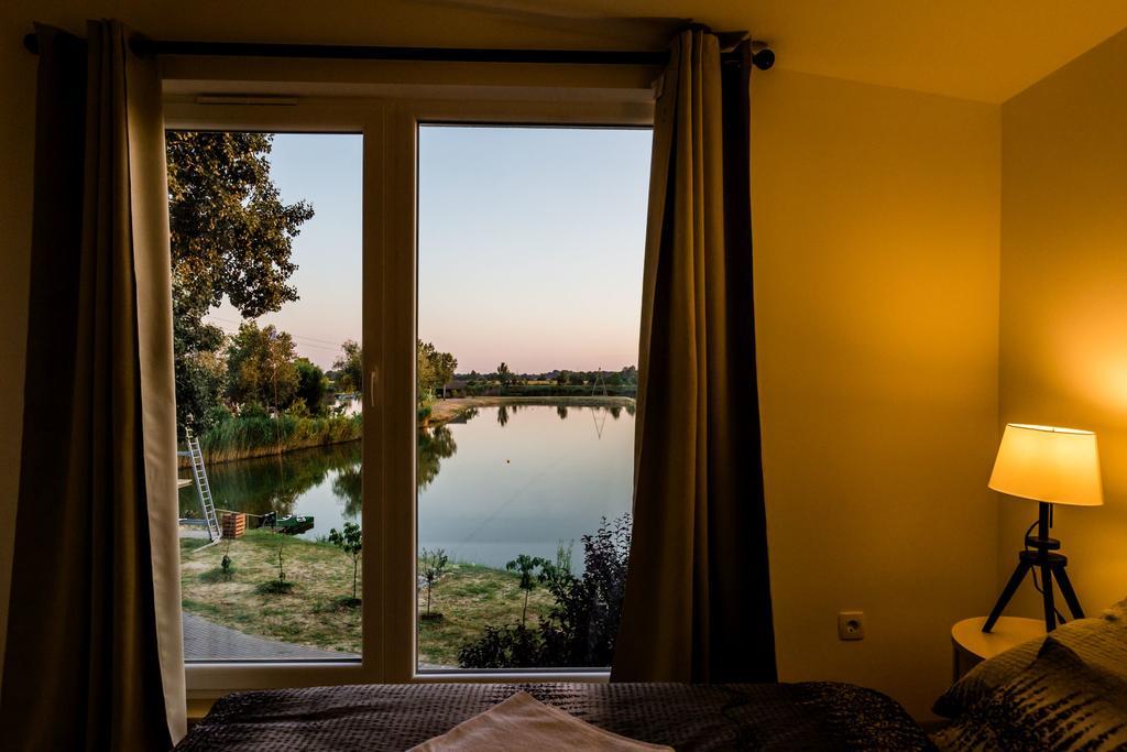 Sun City Vizisport Paradicsom Hodmezovasarhely Bagian luar foto